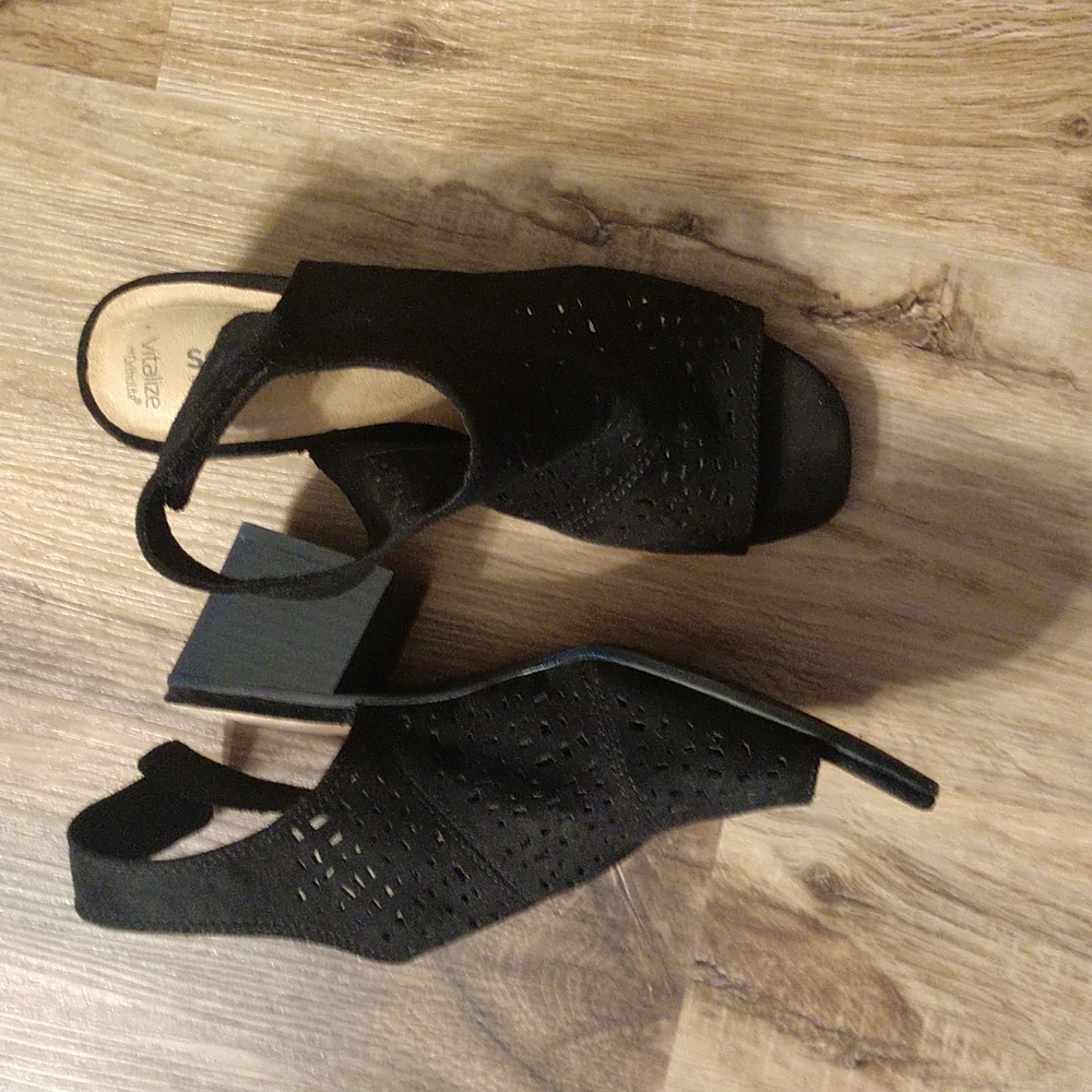 Sonoma open toe black sandal shoe